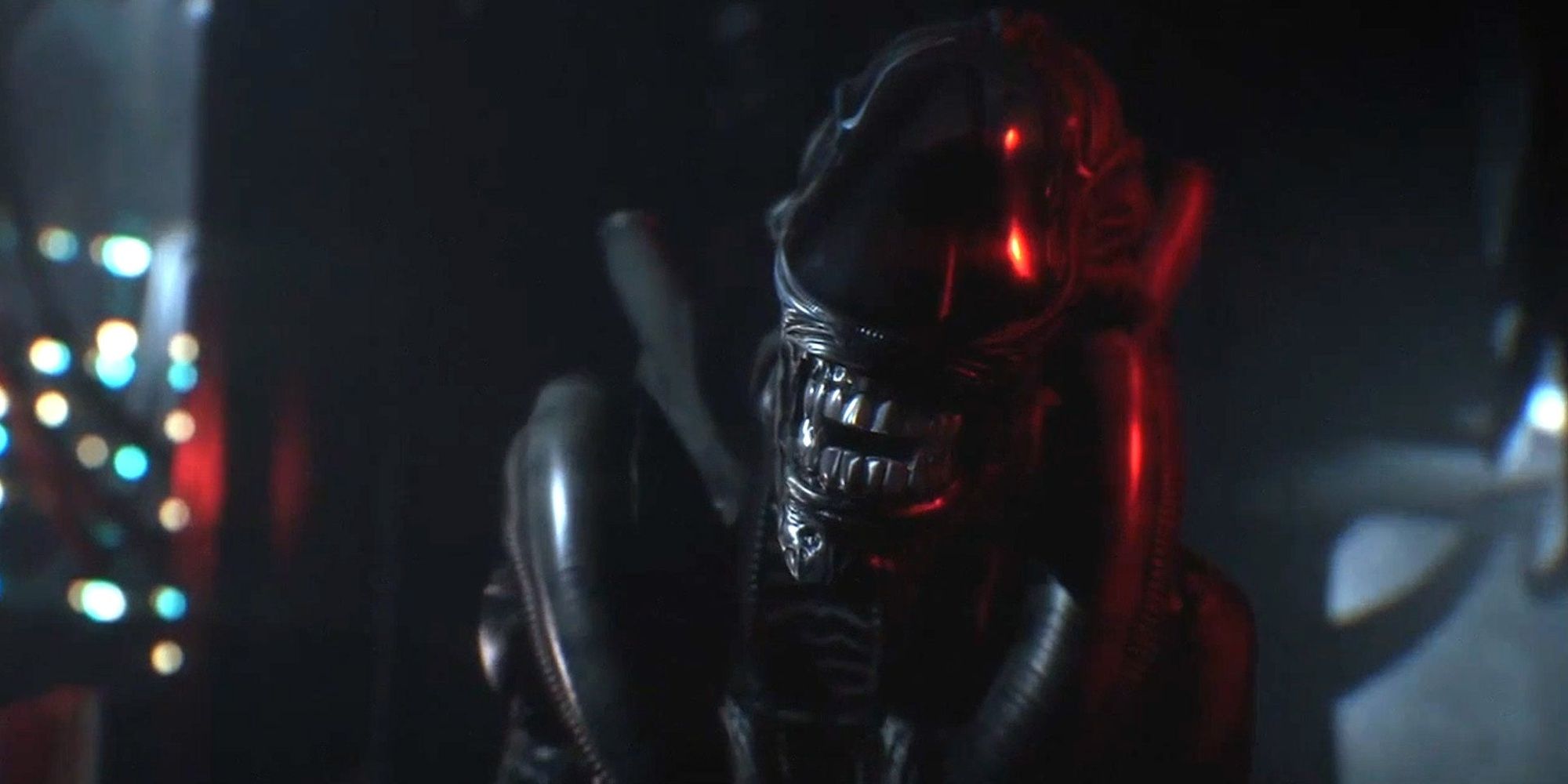 Aliens: Dark Descent - A Xenomorph In The Cutscenes