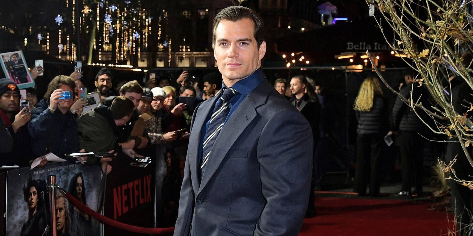 Why Are Warhammer Fans Obsessed With Henry Cavill?