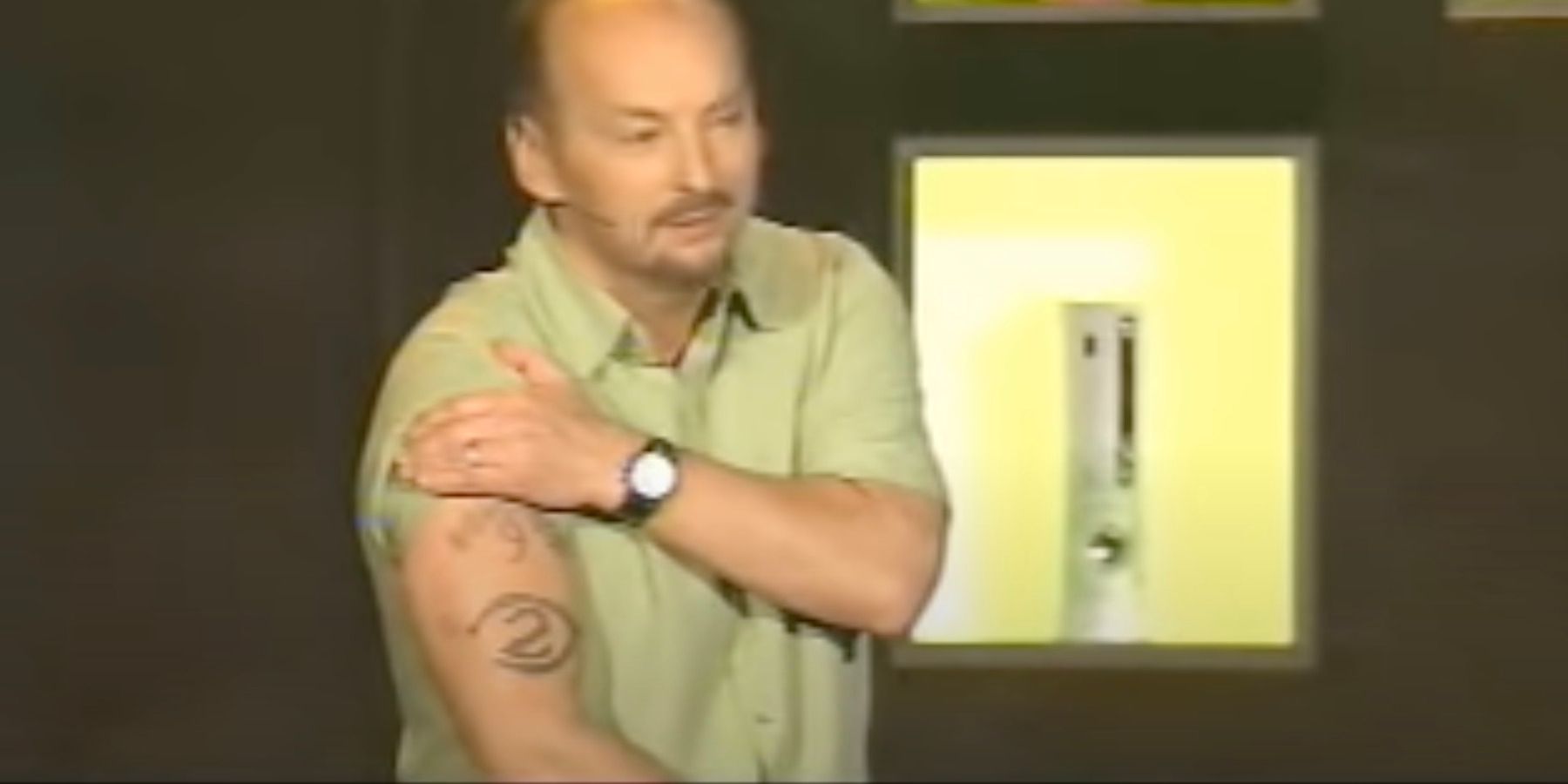 Peter Moore at E3 2006