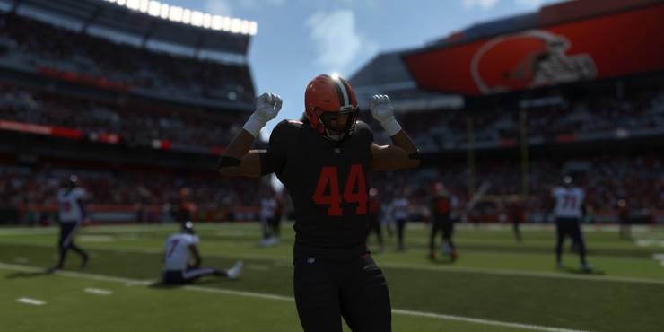 Cleveland Browns linebacker celebrating sack