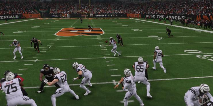Tee Higgins short in elite madden 24