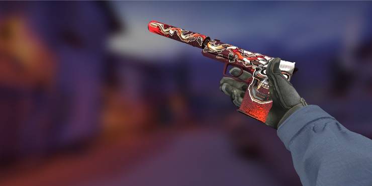 Player inspecting USP-S Kill Confirmed in Counter Strike: Global Offensive.