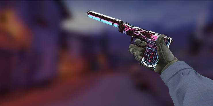Player inspecting USP-S Neo-Noir in Counter Strike: Global Offensive.