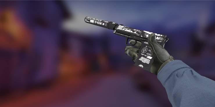 Player inspecting USP-S Ticket to Hell in Counter Strike: Global Offensive.