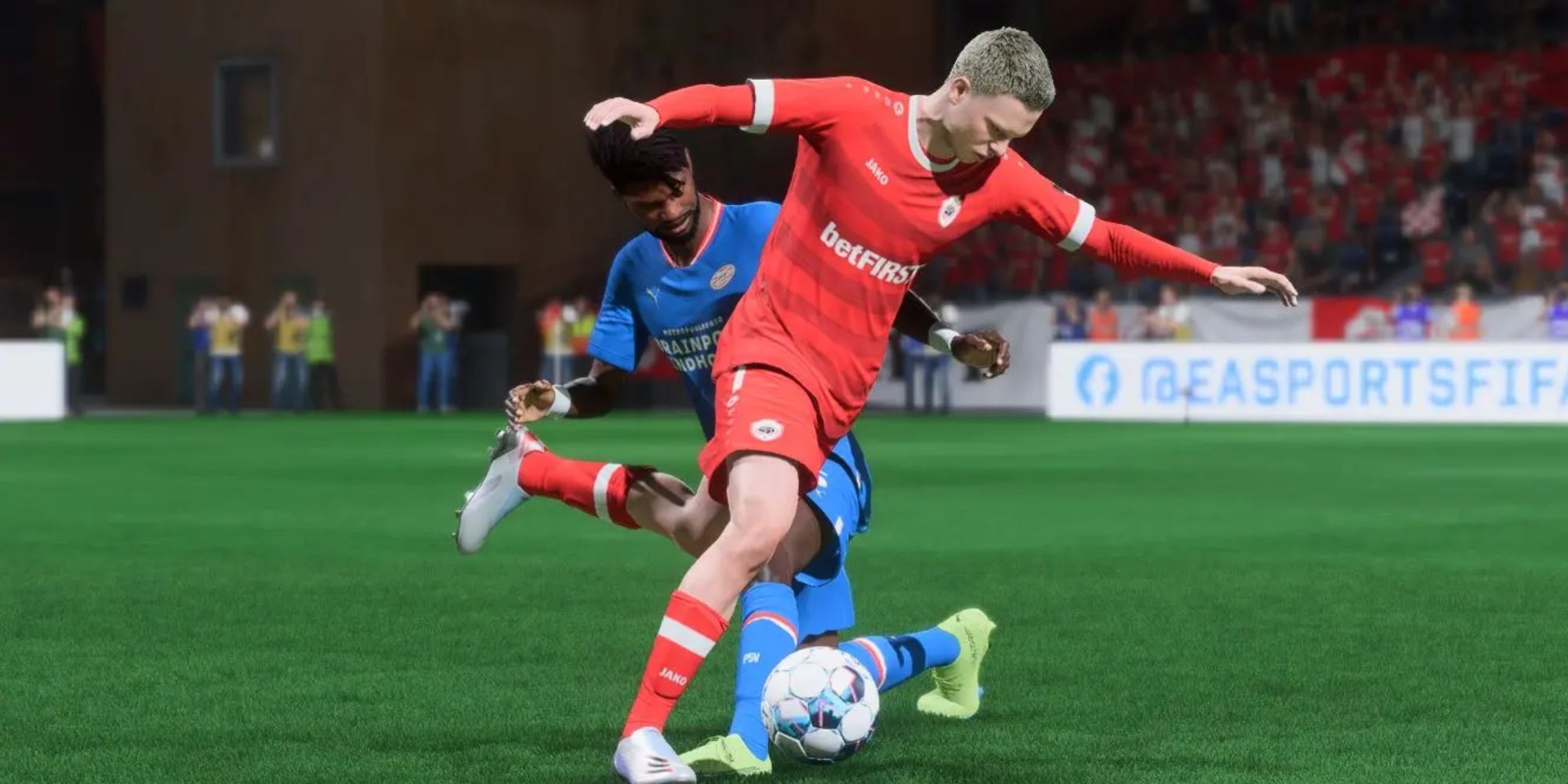 FIFA 23 Arthur Vermeeren Evading A Tackle From A PSV Player