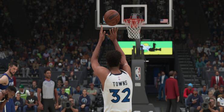 Karl-Anthony Towns shooting free throw