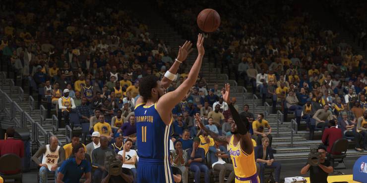 klay-thompson-shooting-three-pointer.jpg (740×370)