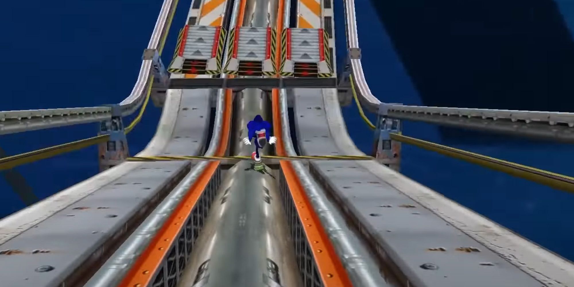 Sonic Adventure 2 - Sonic running down a road in Metal Harbor