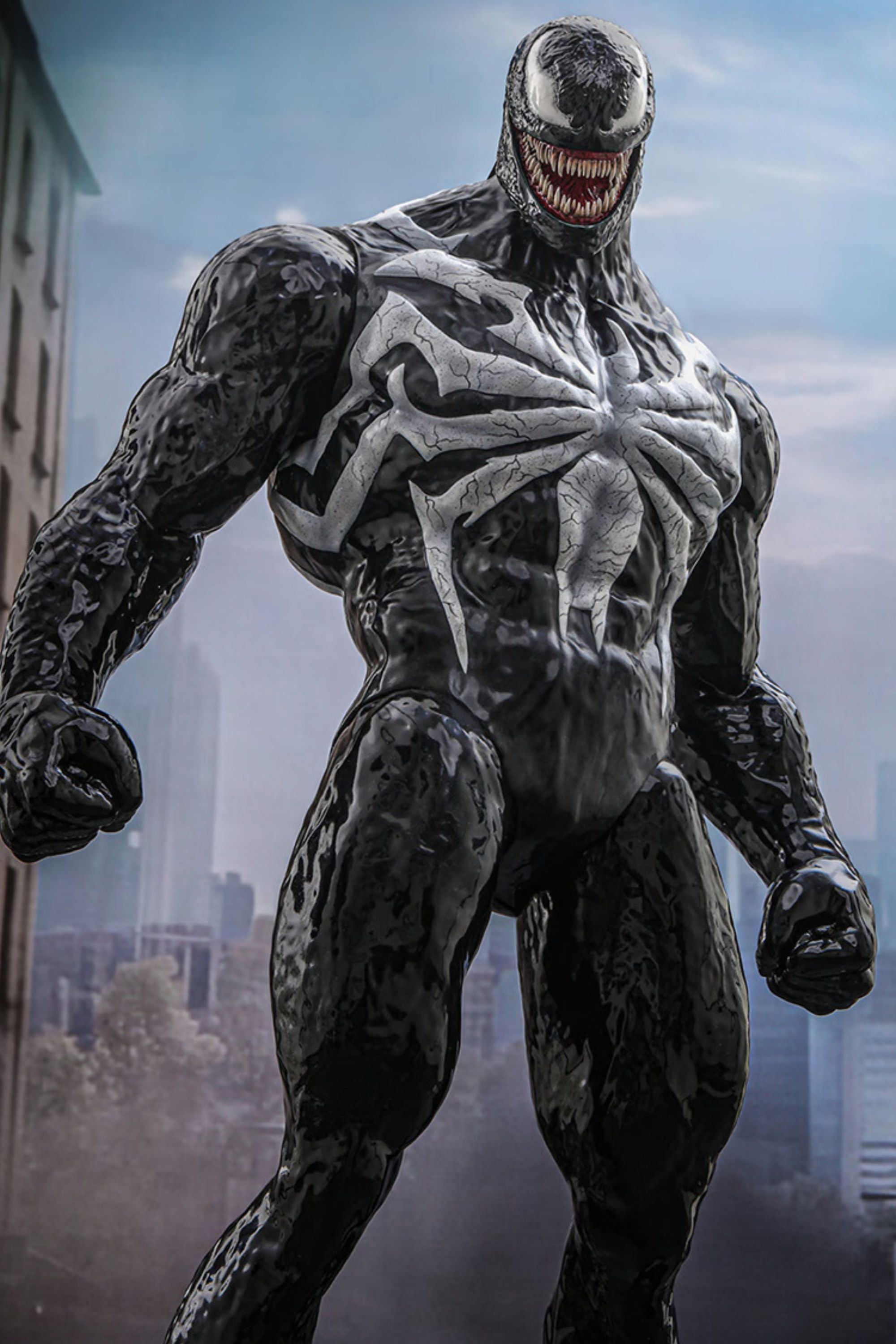 Venom 1/6th Scale Collectible Figure from hot toys