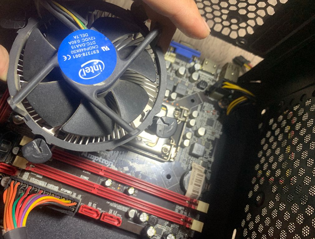Installing CPU fan-3