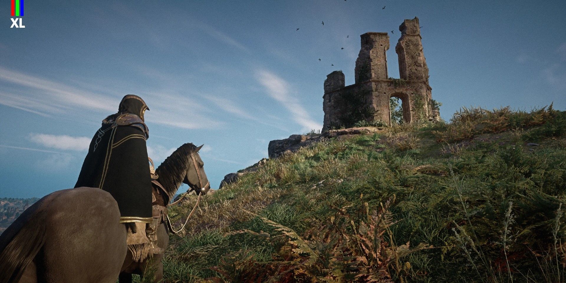 Eine Szene aus Assassin's Creed Valhalla mit Eivor auf seinem Pferd mit dem Mod „Color Correction – Realistic Reshade Preset“.