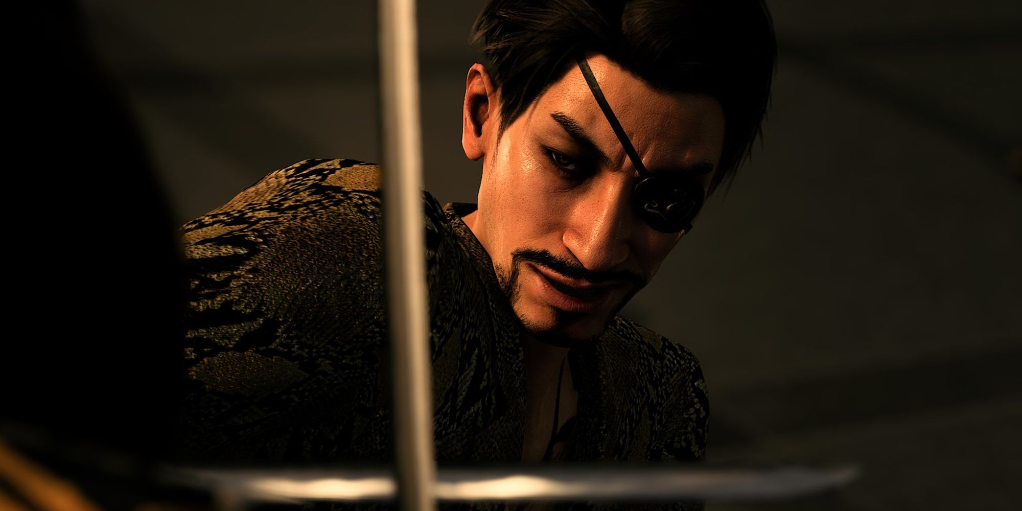 Majima blocking a katana with his tanto in Like a Dragon Gaiden: The Man Who Erased His Name.