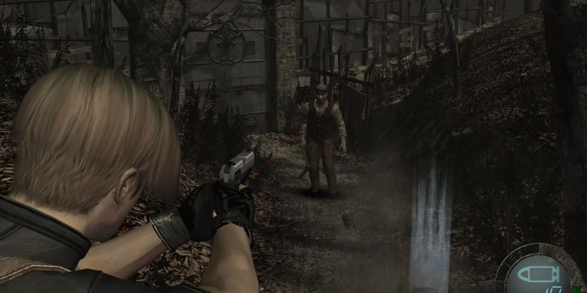 Leon aims his pistol at an oncoming villager in the original Resident Evil 4