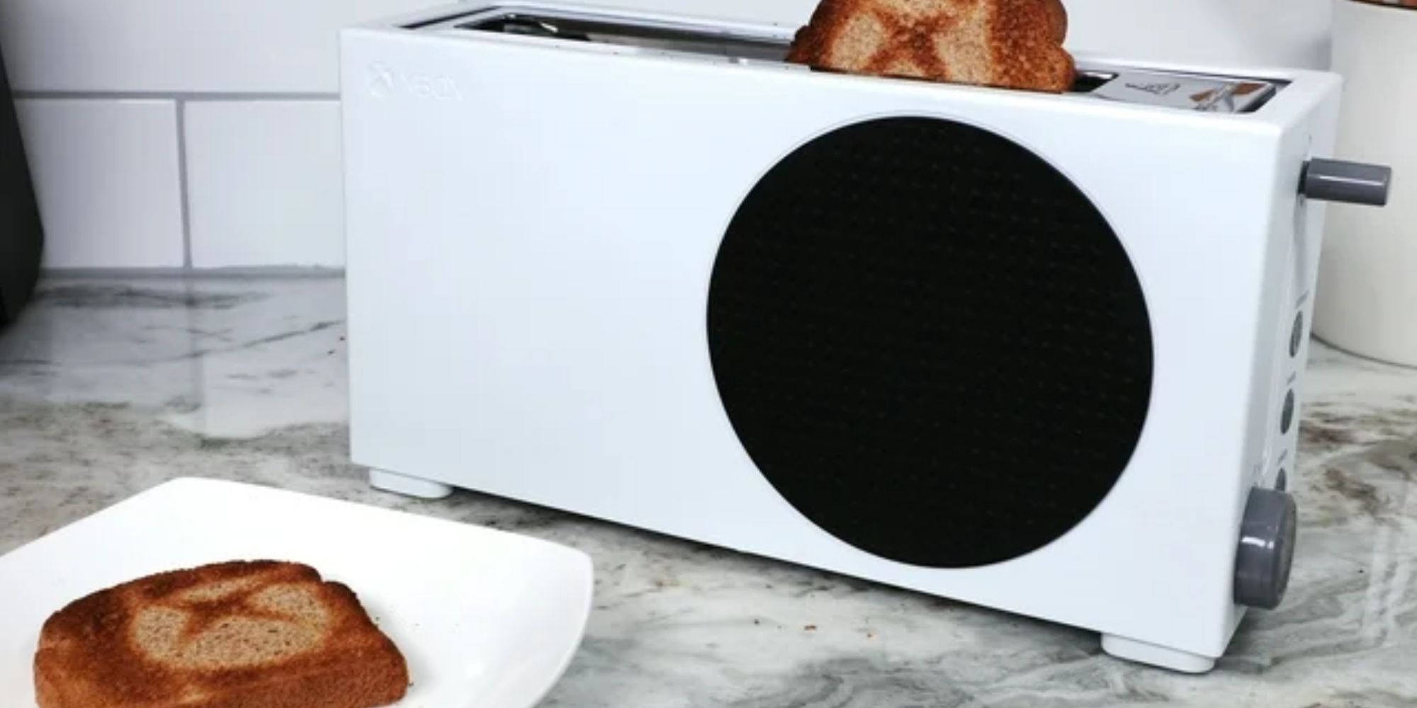 xbox series s toaster with two slices of xbox toast