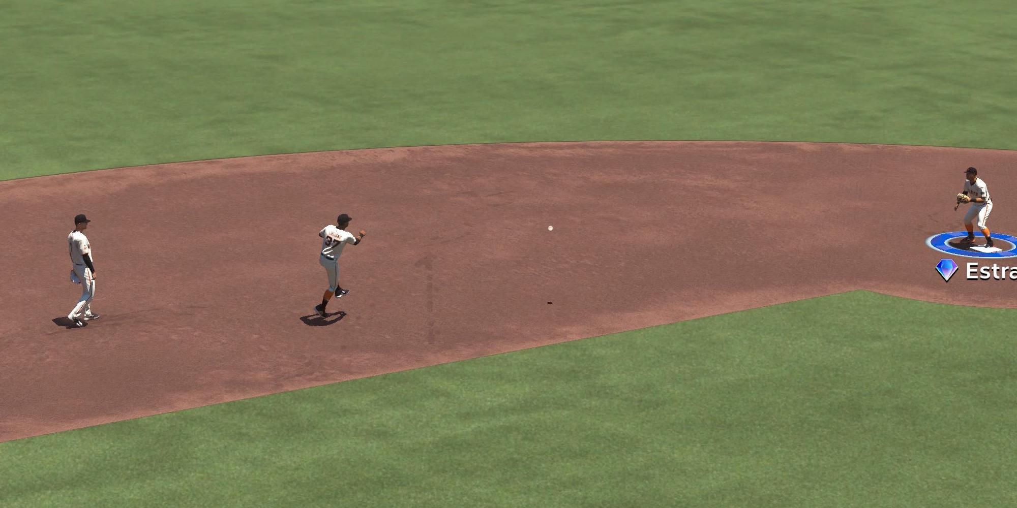 Throw to Estrada in MLB The Show 24