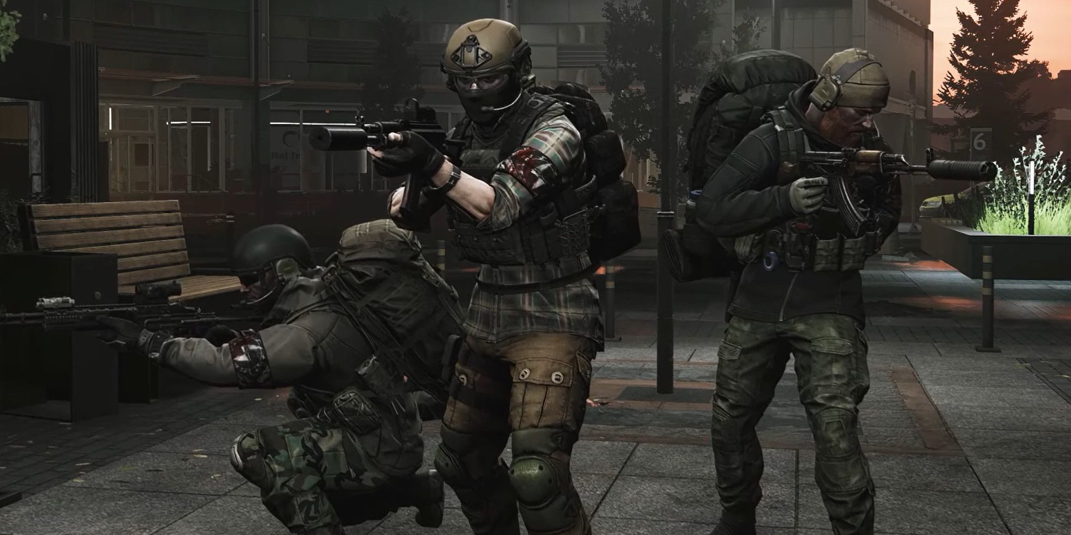 Three soldiers in a plaza in Escape from Tarkov