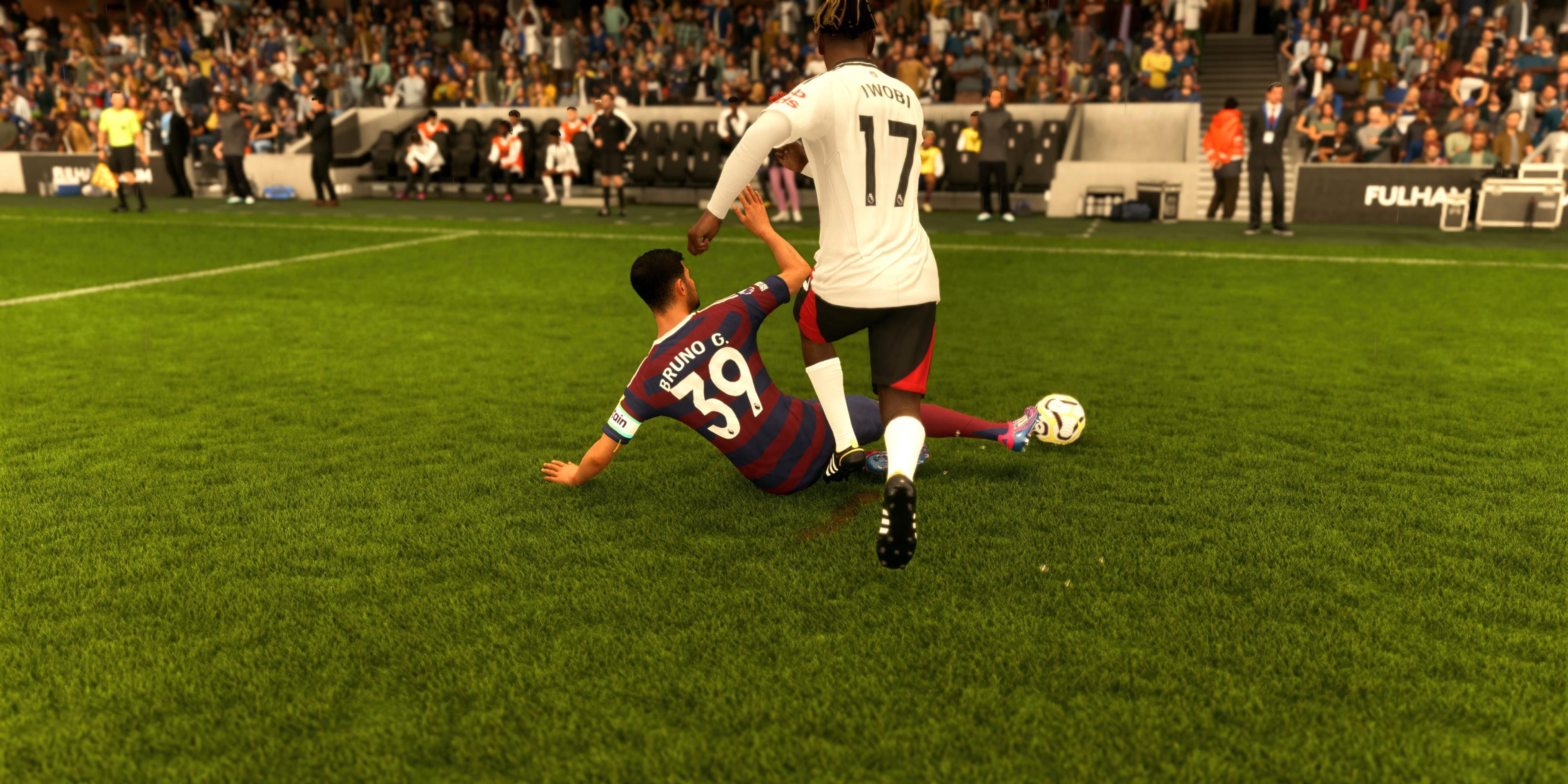EA Sports FC 25 برونو گیمارش در حال تکل زدن به ایووبی