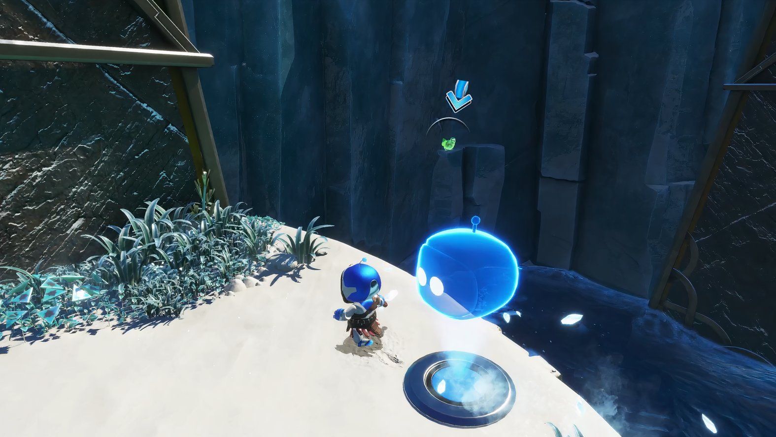 Astro Bot Bot of War raven near icy cliff