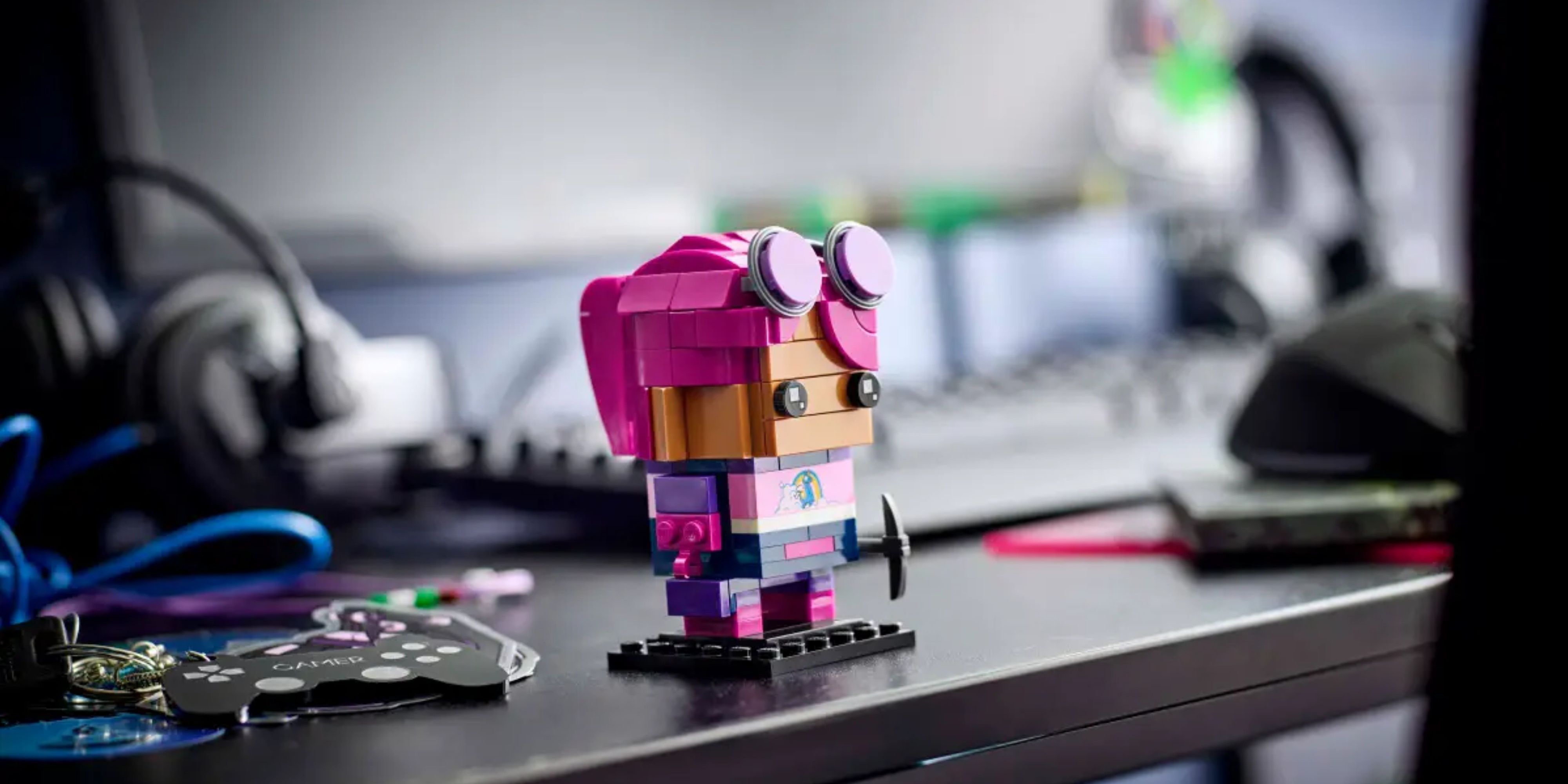 lego fortnite brite bomber brickheadz set