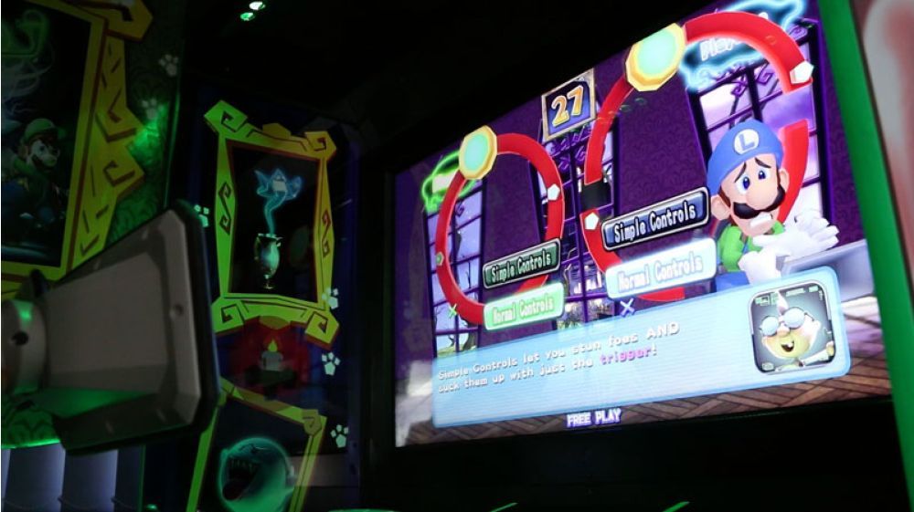 Luigi&rsquo;s Mansion Arcade, as seen from a side angle.