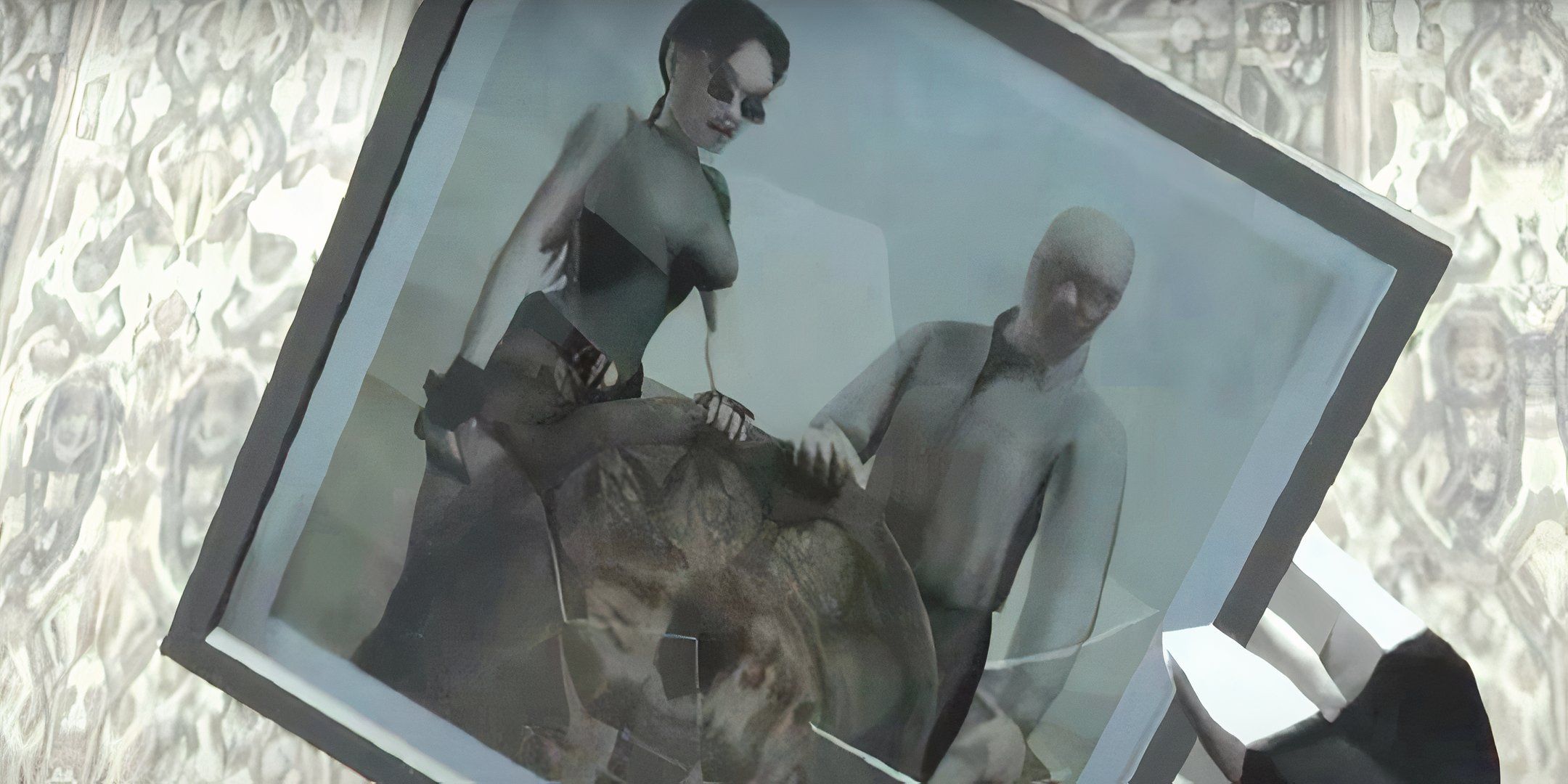 A close up of  Lara &amp; Von Croy in a photo.