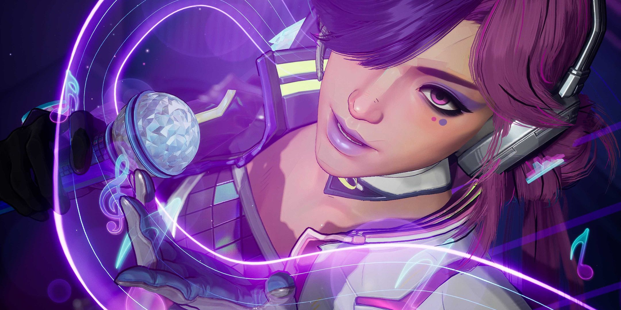 A close up of Luna Snow singing into a mic