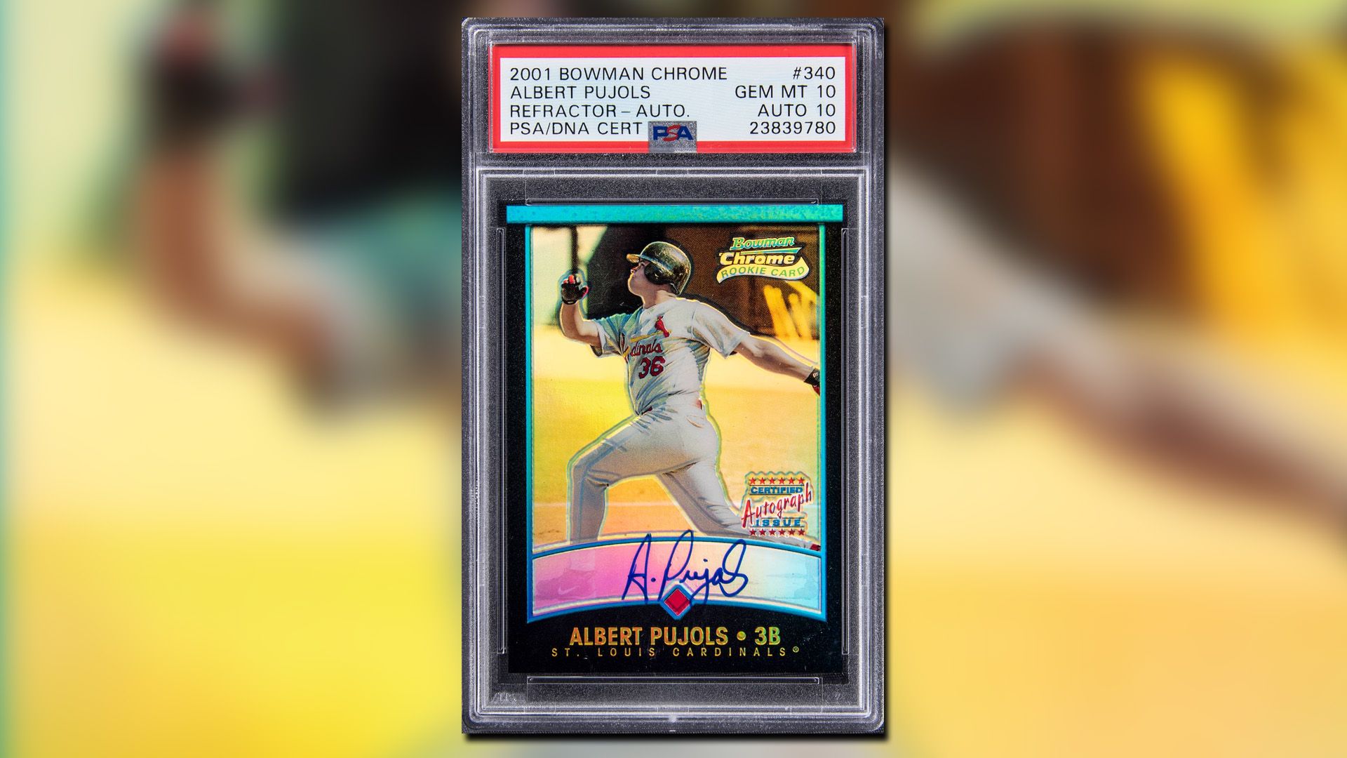 2001 Bowman Chrome Recractor - Autograph #340 Albert Pujols کارت تازه کار را امضا کرد.