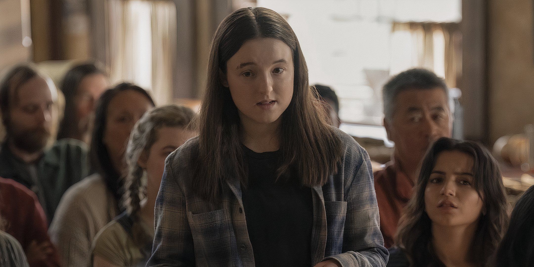 Bella Ramsey as Ellie in The Last Of Us giving a speech.