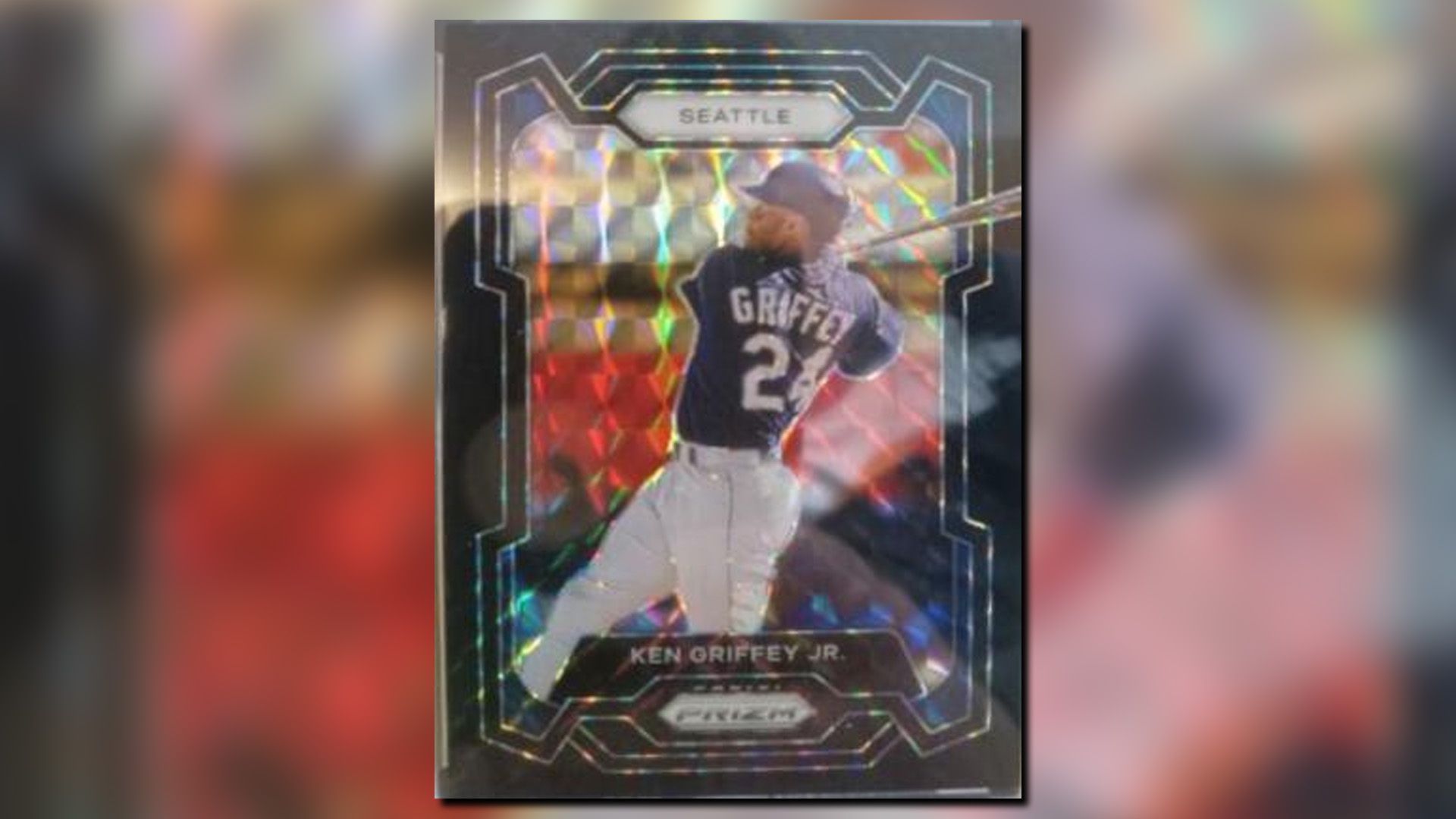 کارت کن گریفی جونیور (نوع محدود سیاه) از مجموعه Panini Prizm 2024.