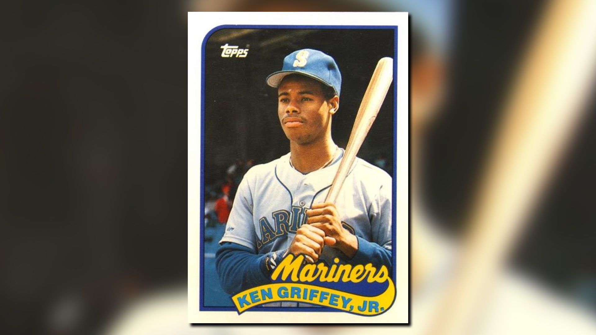 کارت کن گریفی جونیور از سال 1989 Topps مجموعه تیفانی را معامله کرد.