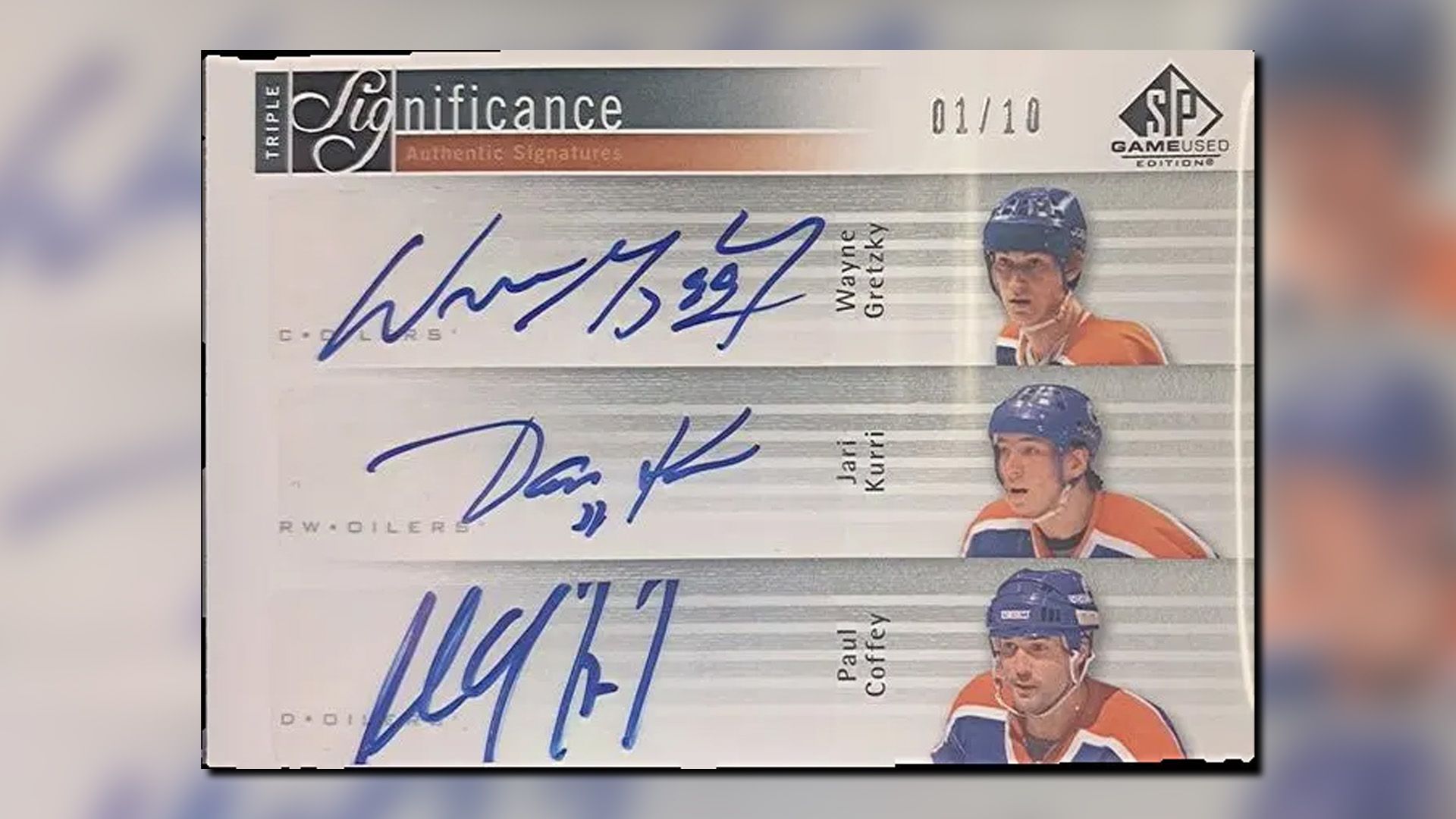 Paul Coffey Card از بازی SP 2011 از مجموعه اهمیت سه گانه استفاده کرد.