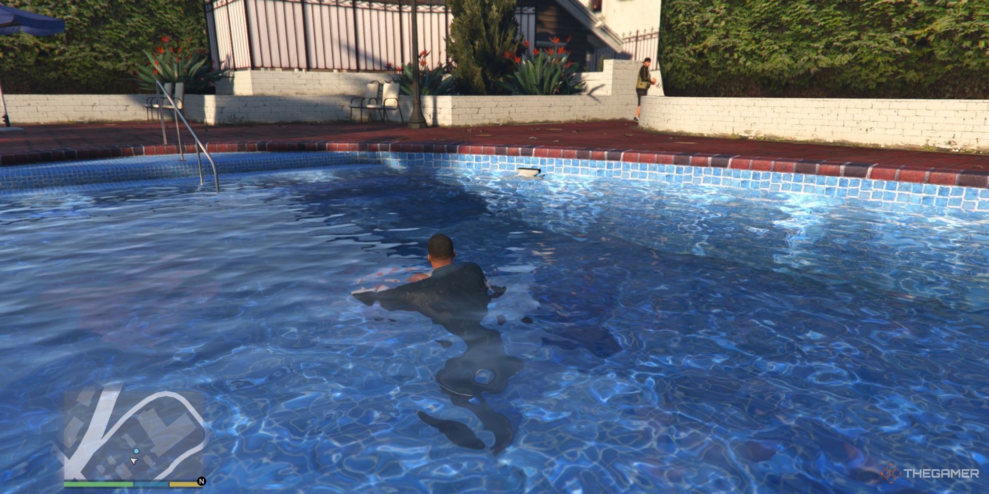 Franklin in a pool in GTA5