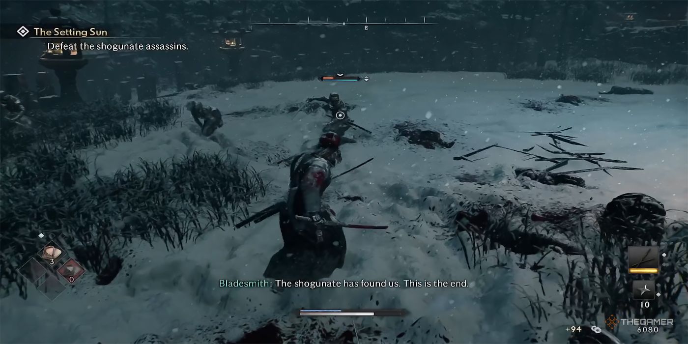 The protagonist battles a horde of shogunate spies on the snowy compound of the Kurosu clan in Rise Of The Ronin.