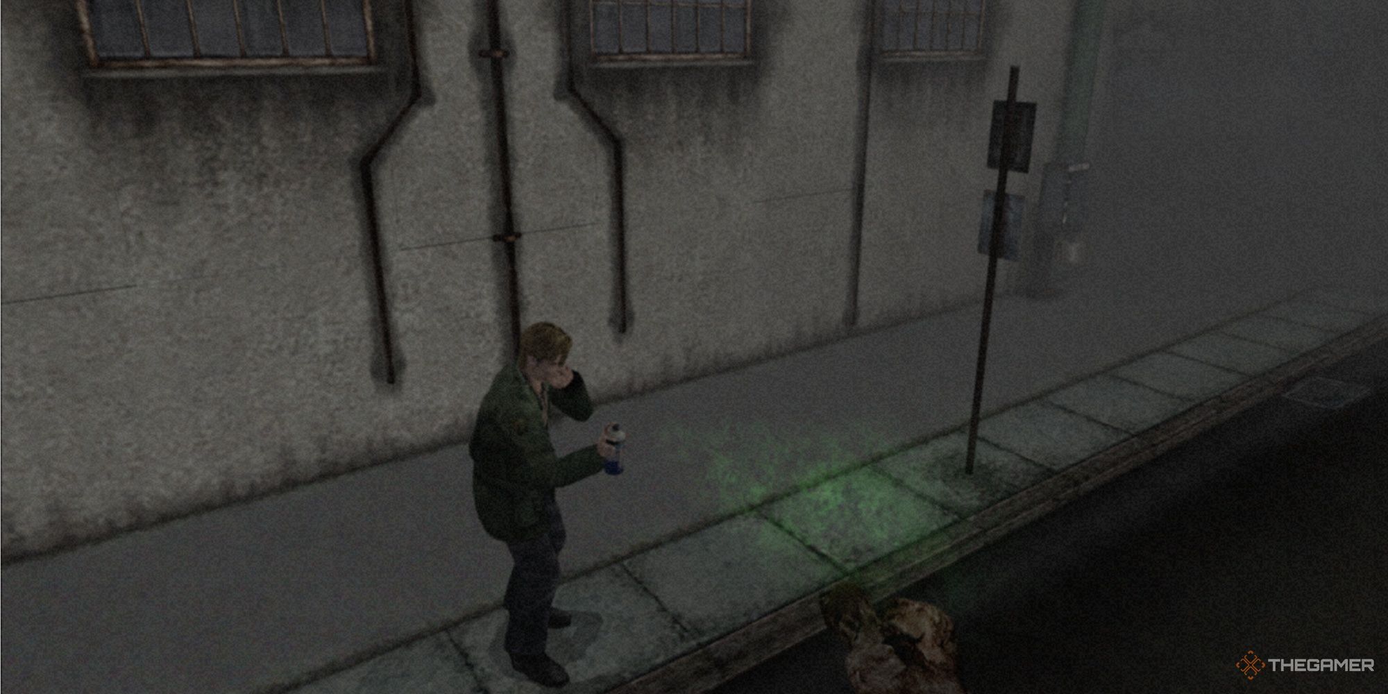 James Sunderland using the Green Hyper Spray in Silent Hill 2