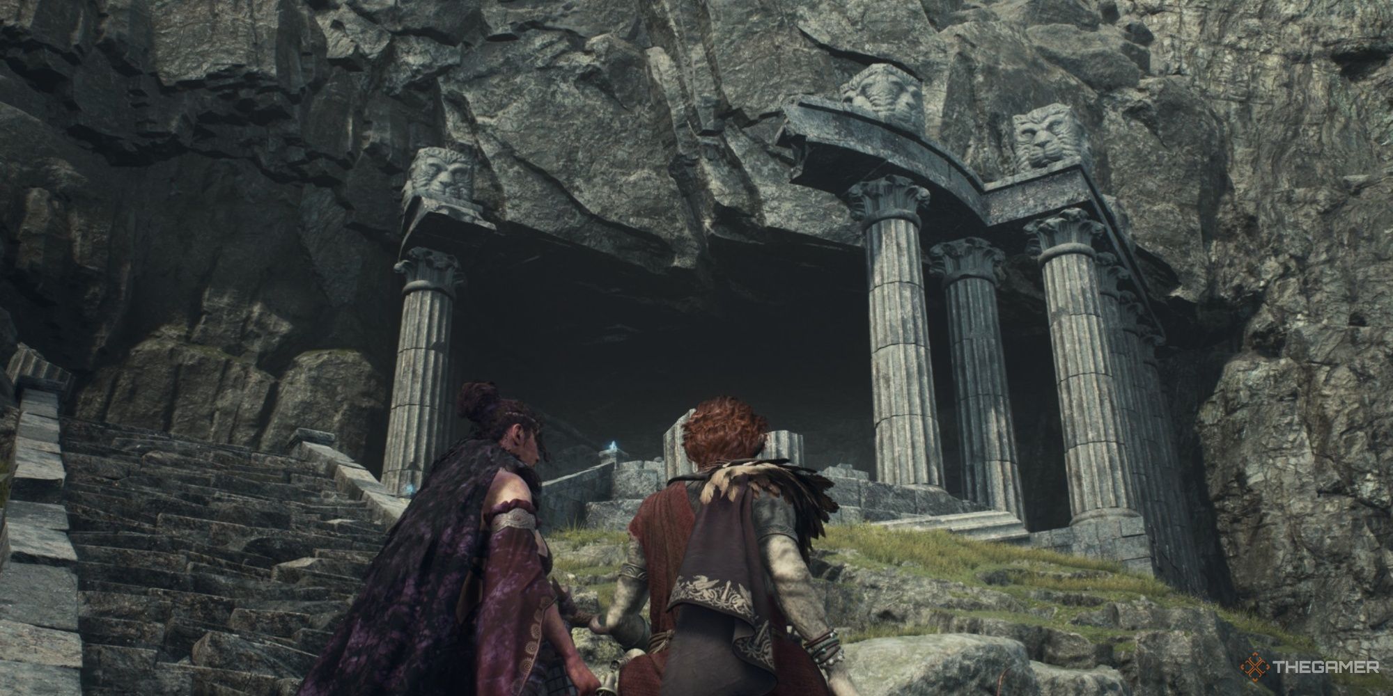 The Arisen and a pawn looking at the Mountain Shrine in Dragon's Dogma 2