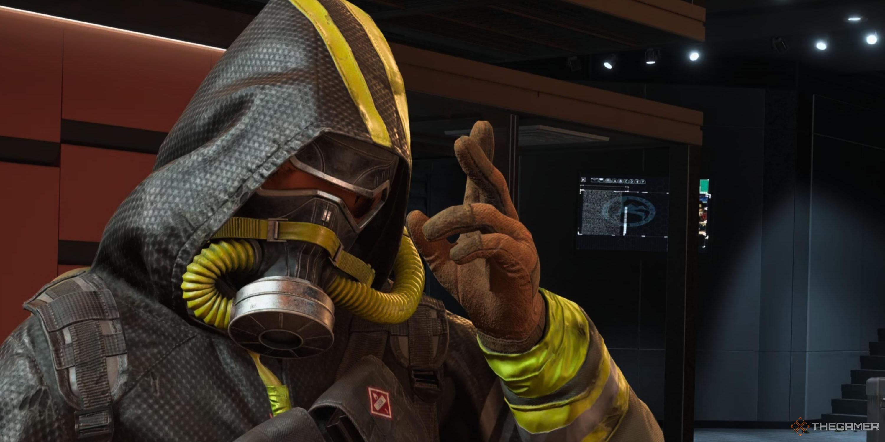 A Cleaner saluting the camera in XDefiant.