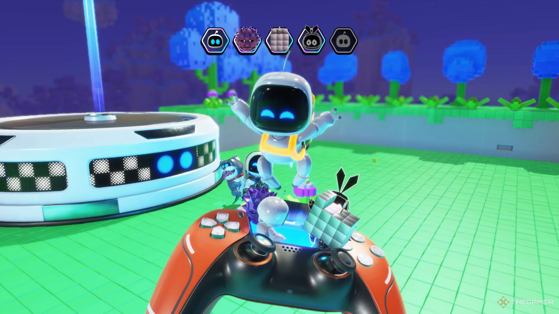 Astro Bot. Boxel Bust Up. The final bot.