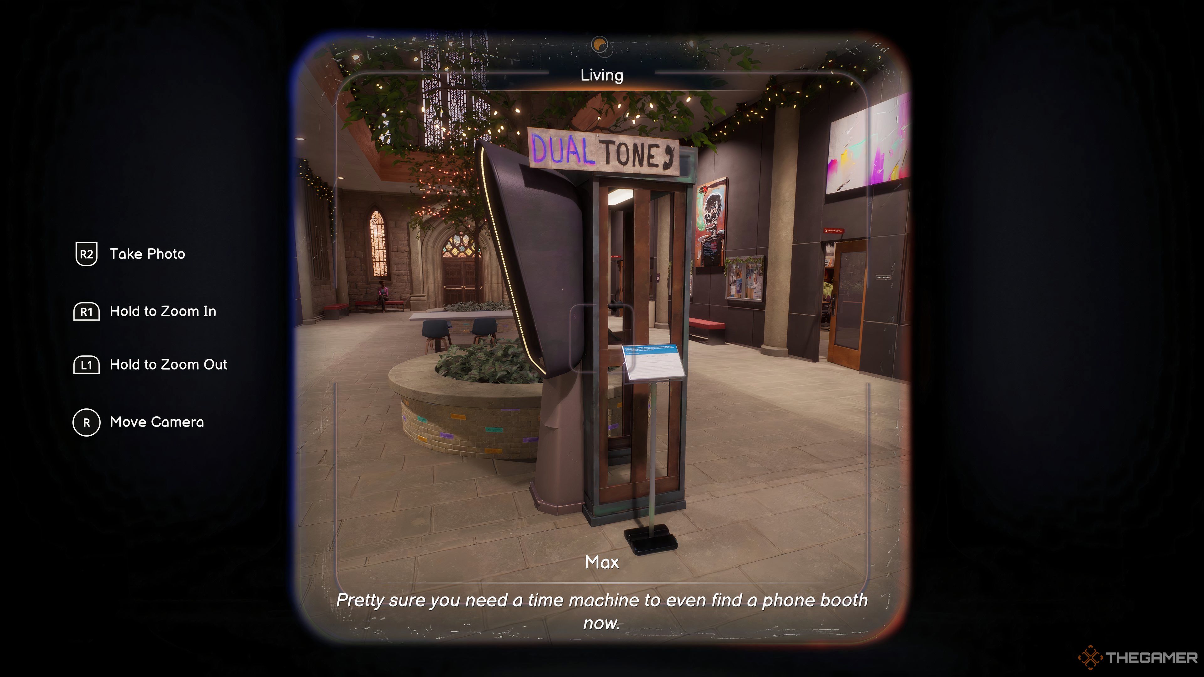 Taking Snapshot Of Dual Tone Phone Booth In Life Is Strange: Double Exposure.