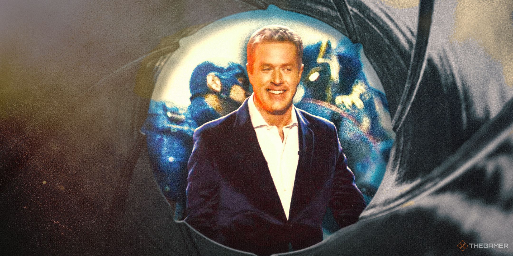 Geoff Keighley standing in the middle of the James Bond title card.