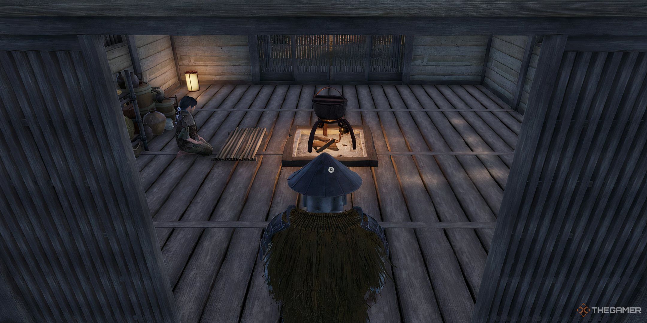 The image shows the player standing inside a tavern in Sengoku Dynasty.