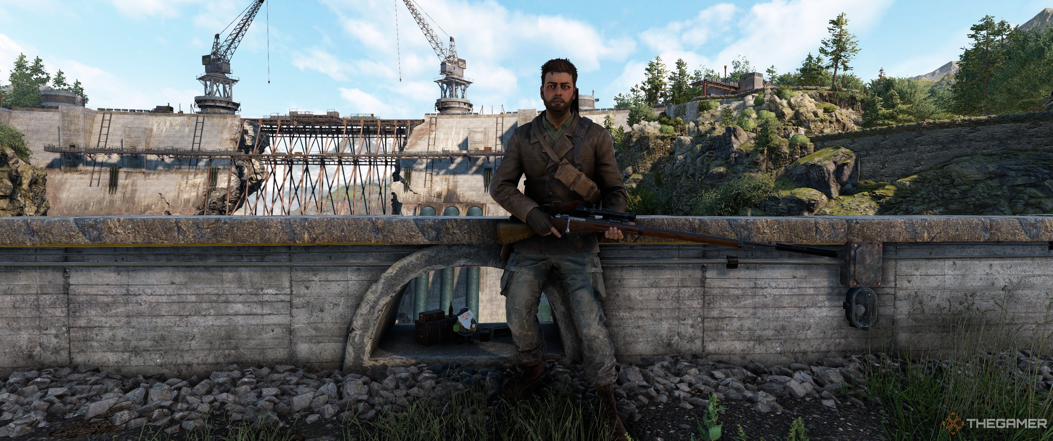 Posing with the gnome in Sniper Elite: Resistance.