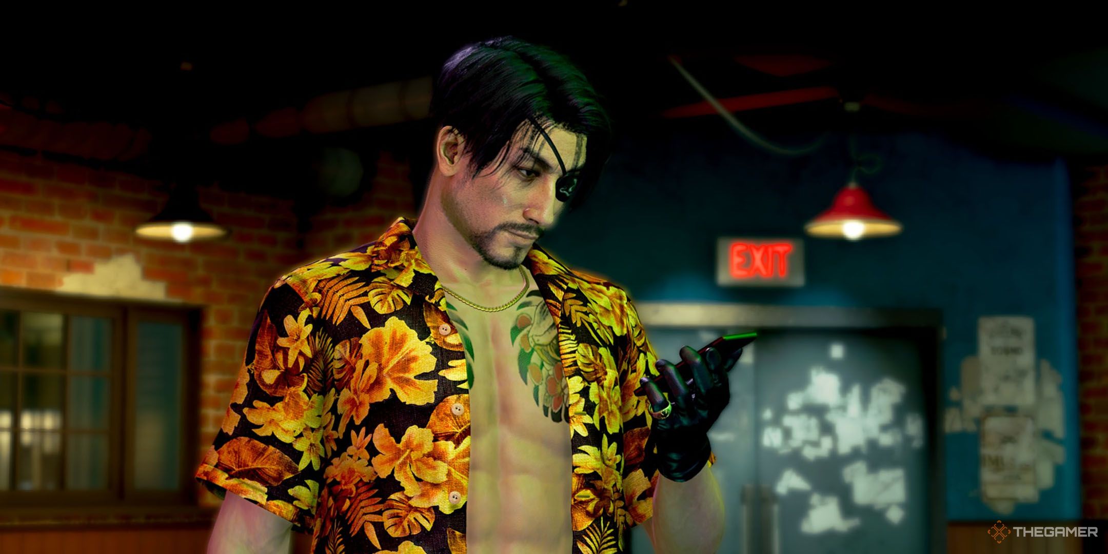 Majima on his phone in Like a Dragon Pirate Yakuza in Hawaii.