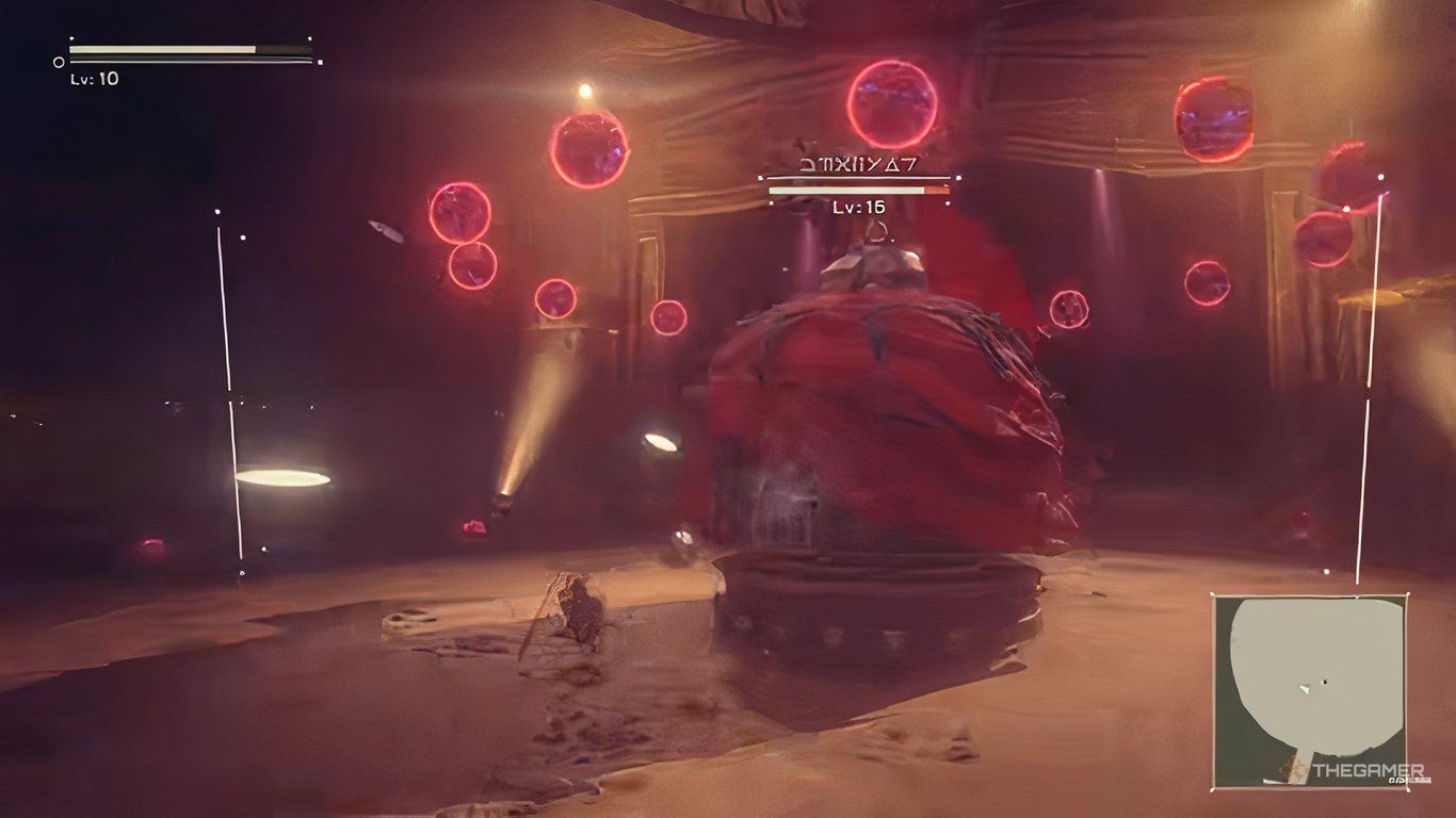 Simone fights 2B in Nier Automata.